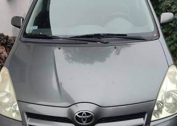 Toyota Corolla Verso 2004