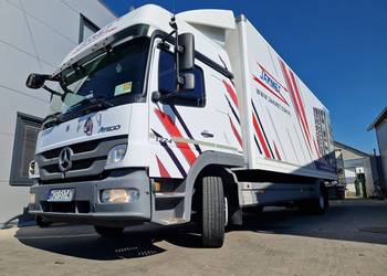 Mercedes-Benz Atego 1224, rok 2013 kabina sypialniania, kontener + winda