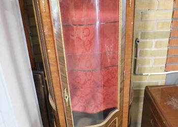 Witryna z ozdobnymi okuciami w stylu Rokoko nr 162 Fiaf Witryna z ozdobnymi okuciami w stylu Rokoko nr 162 Fiaf