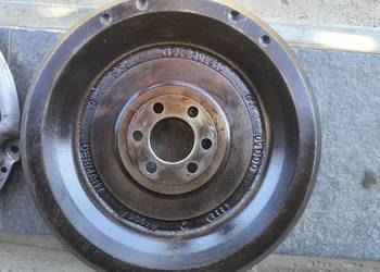 Zestaw sprzęgło G60 koło zamachowe 037105273c
