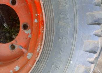 Koła do przyczepy rozrzutnika cyklopa kombajnu rozmiar 10.0/75-15.3