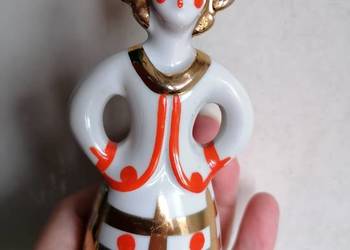 Figurka kobiety w stroju ludowym Dulevo