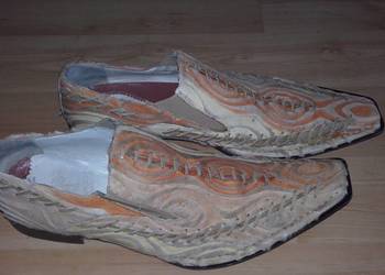 SPRZEDAM ORGINALNE BUTY WŁOSKIE