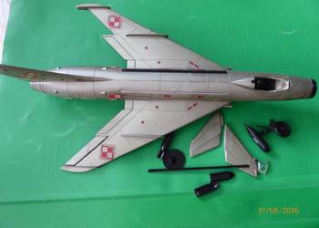Sprzedam modele samolotów Su-7 + MiG-21