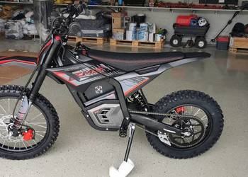 Valtinsu EM5-PRO – wysokowydajny motocykl elektryczny o mocy  5600W