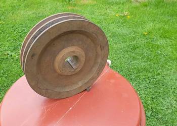 Koło pasowe stalowe 200 mm  2X17mm OTW. fi  38 mm