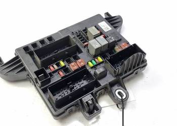 SKRZYNKA BEZPIECZNIKÓW OPEL INSIGNIA A LIFT 544949969 SKRZYNKA BEZPIECZNIKÓW OPEL INSIGNIA A LIFT 544949969