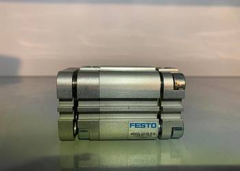 Siłownik kompaktowy ADVUL-32-25-P-A (156878), Festo Nowy