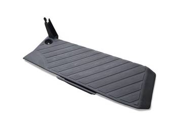 OSŁONA PODNÓŻEK STOPNICA PODSTOPNICA AUDI A3 8P 8P1864777