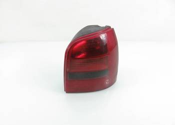 LAMPA PRAWA TYLNA AUDI A4 B5 Avant 8D9945096