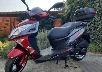 Mega zadbany maxi skuter Zipp Quantum RC 125ccm 2019r 2wł 5662km kufer
