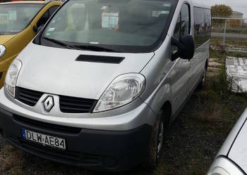 Renault Trafic II 2011 rok 2,0 dci