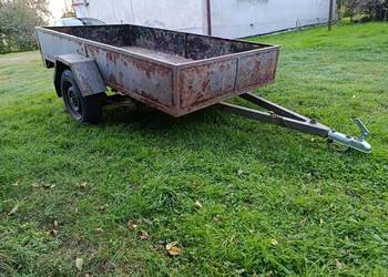 Przyczepka samochodowa