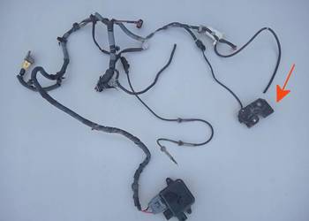 ZAMEK MASKI INFINITI G35 G37 G25 2006-2013