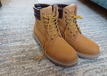 Trapery męskie "Cropp".