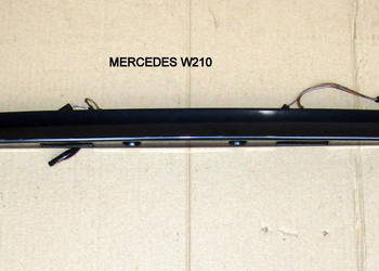 LISTWA KLAPY BAGAŻNIKA MERCEDES E-KL. W210 LIM. 2107580038