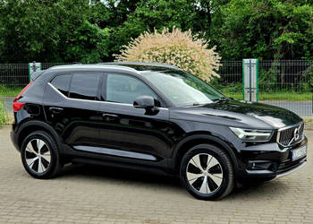 Volvo XC 40 T5 Recharge Momentum / I-właściciel / Serwisowany / Bezwypadko…