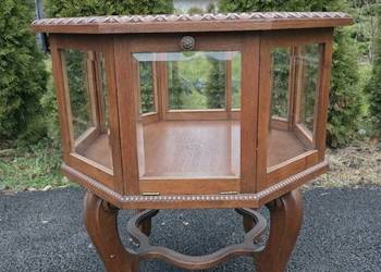 Stolik z witryną (nr 9272)