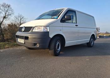 Sprzedam Volkswagena T5 silnik 1.9TDI.
