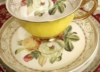 Angielska porcelana kostna*ROYAL COLECTION 
*kolekcjonerska filiżanka ze sp