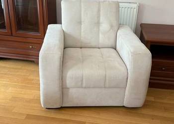 Fotel tapicerowany szeroki i wygodny | do odświeżenia