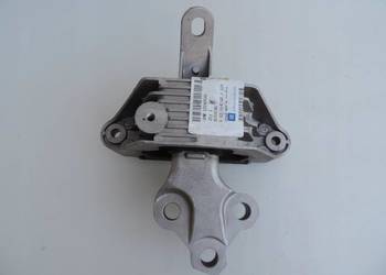 ŁAPA PODUSZKA OPEL ASTRA J 1,7 CDTI 13248546 NOWA