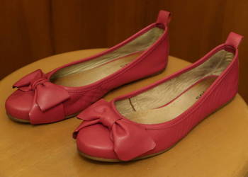 Damskie buty (baleriny) firmy WOJAS rozm. 38