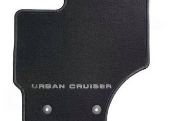 TOYOTA Urban Cruiser Oryginalne dywaniki gumowe przod PZ410-B2353-FA OE
