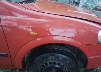 Błotnik lewy tylko  przód Opel Astra G  .....  Y547  inne