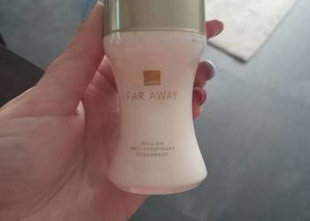 Dezodorant antyperspiracyjny Avon Far Away 50ml.