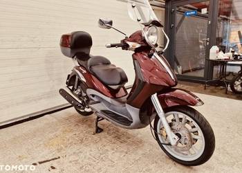 Skuter Piaggio Beverly 500