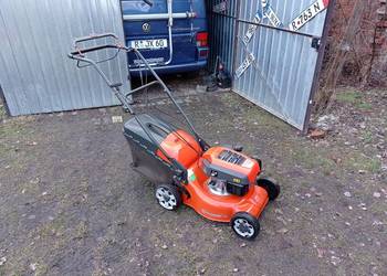 Kosiarka Spalinowa z Napędem HUSQVARNA LC 140SP Moc 4,5KM