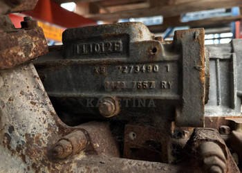 Deutz TCD3.6 L4 TCD3.6 L4 Silnik Blok Kolektor CZĘŚCI 7273490 Deutz TCD3.6 L4 TCD3.6 L4 Silnik Blok Kolektor CZĘŚCI 7273490