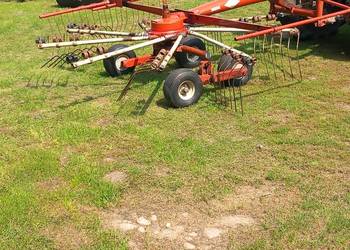 Zgrabiarka karuzelowa tandem kuhn