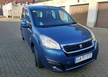 Peugeot Partner 1.2 Benzyna 115KM 2018r do przewozu osoby niepełnosprawnej