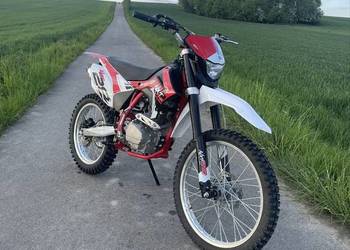 Cross Barton NXT 250 24 motogodziny jak nowy!
