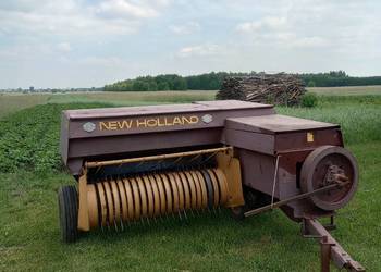 Prasa kostkująca New Holland 270R