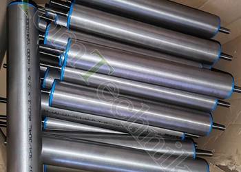 Rolka nierdzewna prowadząca przenośnika taśmowego Pronar T130, T131, T132