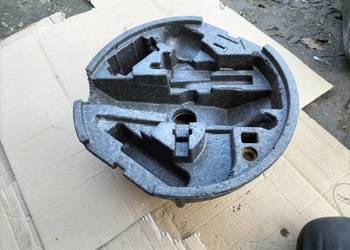 SKODA OCTAVIA II 2 1Z0012115 WKŁAD STYROPIANOWY W KOŁO ZAPASOWE  BAGAŻNIKA