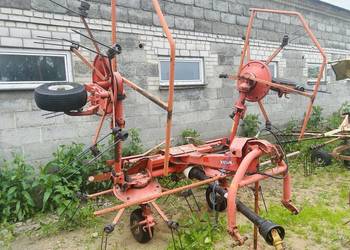 Przetrząsacz karuzelowy KUHN, 4 wirniki, sprawny