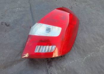SKODA FABIA II LAMPA PRAWA TYLNA TYŁ  5J6945096 // 281