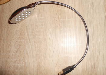 Sprzedam lampkę do podłączenia pod USB do podświetlenia klaw