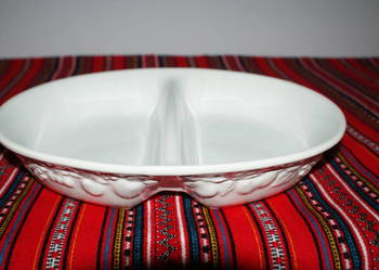 Biały półmisek ceramiczny, forma do zapiekania w piecu