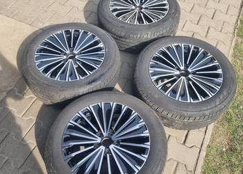 Felgi aluminiowe Passat B8 opony zimowe 235/45R18
