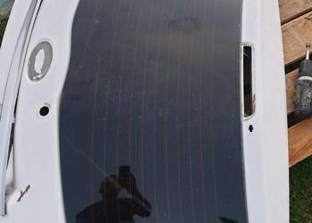 Szyba tył yaris 2015r