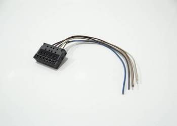 KOSTKA LAMPY TYŁ W BŁOTNIK BMW E61 LCI (4570608)