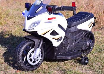 PIERWSZY MOTOR POLICYJNY Z KOGUTEM - DLA MALUSZKA/JC-911