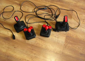 Dżojstik Joystick do Komputera Commodore 64 Atari Amiga