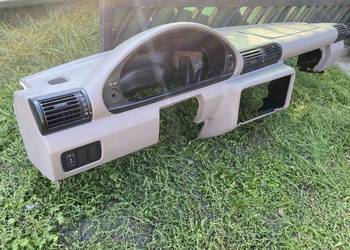 Deska rozdzielcza BMW E36 Compact Jasna beżowa Deska rozdzielcza BMW E36 Compact Jasna beżowa