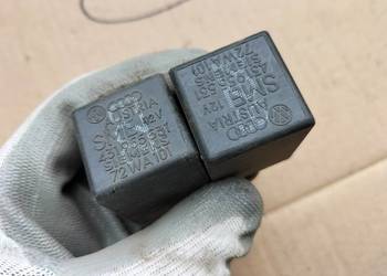 Przekaźnik AUDI  229 431955531 x 2 SZT